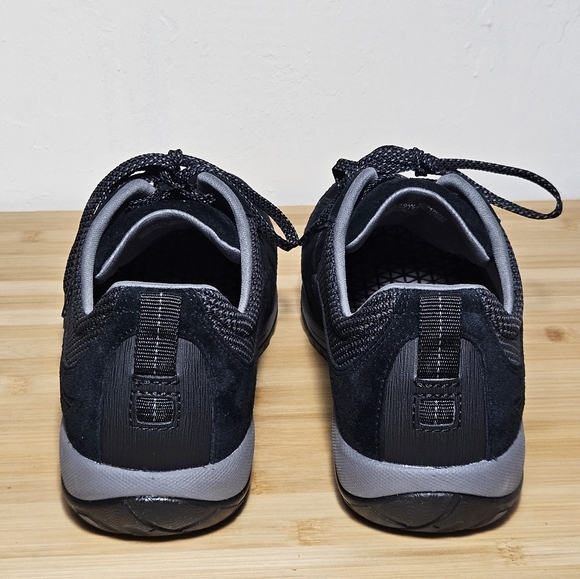 NEW!  DANSKO "Paisley" Black Waterproof Sneaker, Women's size 40 (9.5-10) WIDE - Picture 5 of 8